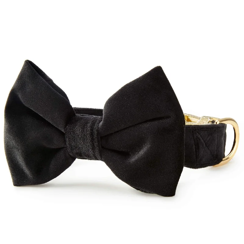 4. **Dog muzzle is breathable**Black Velvet Bow Tie Collar
